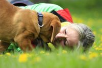 Frau mit Welpen.jpg